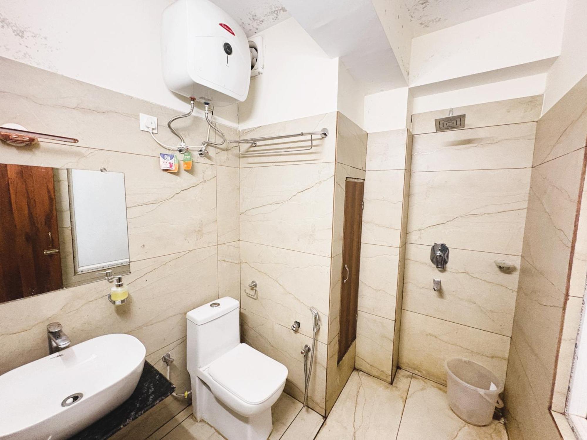 Hotel Kings Palace Гангток Экстерьер фото
