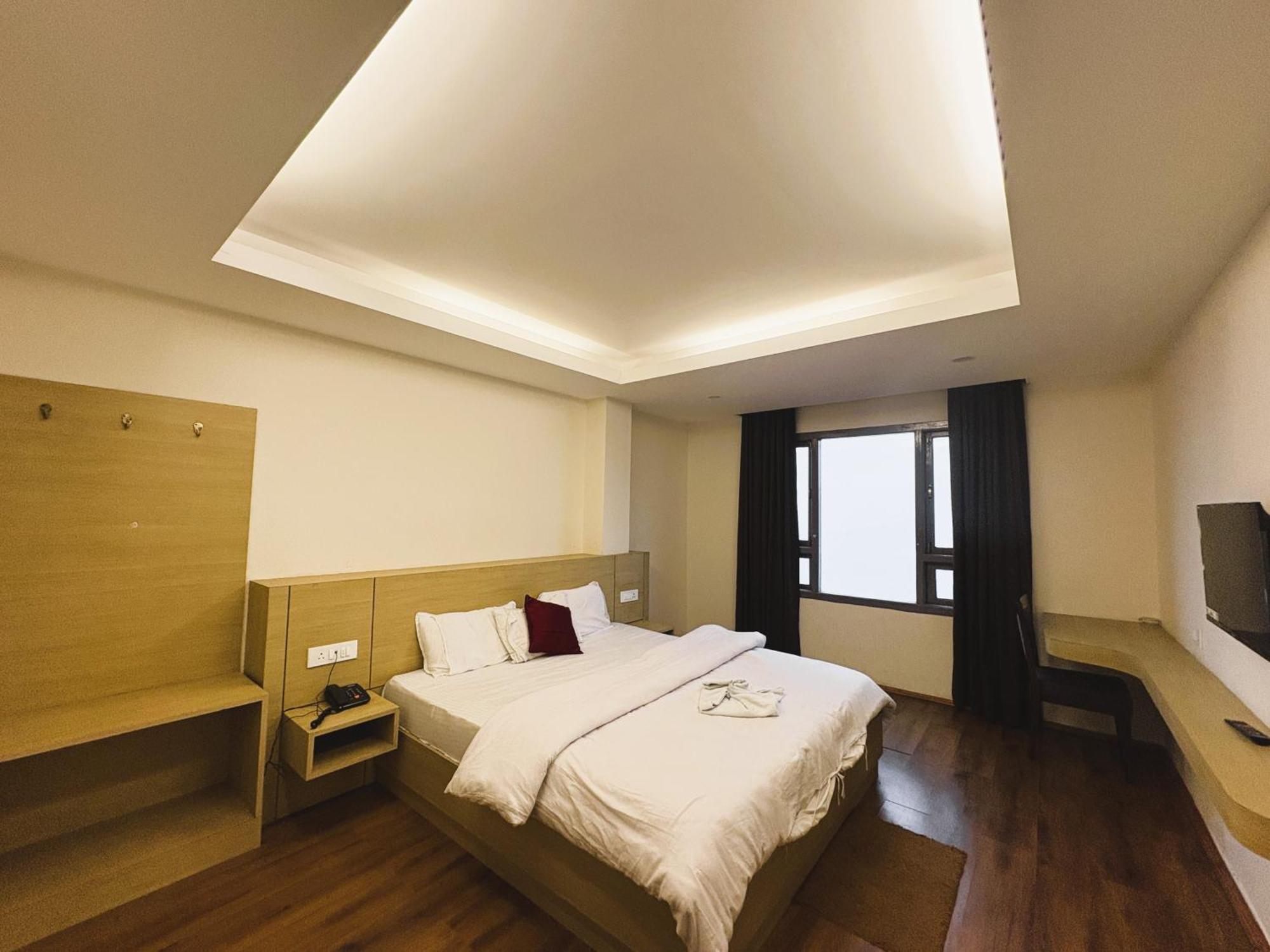 Hotel Kings Palace Гангток Экстерьер фото
